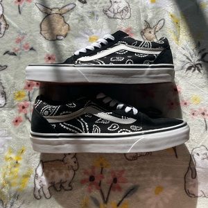 Vans shoes